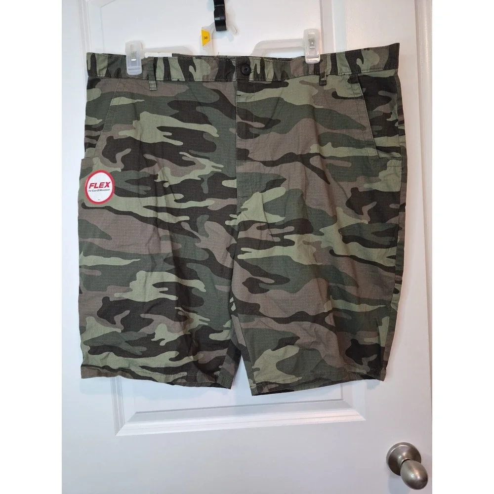 Dickies Men's Casual Shorts, Cotton Ripstop Shorts, 10.5 Inch Inseam, Green Camo